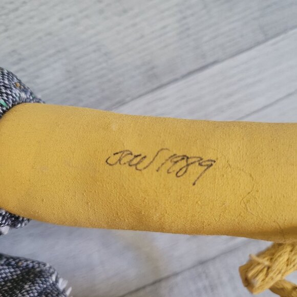 Vintage Chestnut Creek Folk Art Chicken Doll In Overalls & Bowtie Signed - Picture 6 of 9